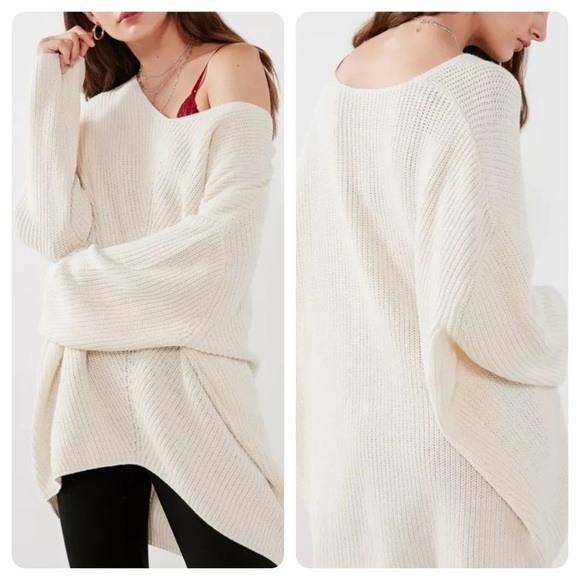 Urban Outfitters Cream Deep V neck cable knit shaker sweater oversized - Picture 1 of 16